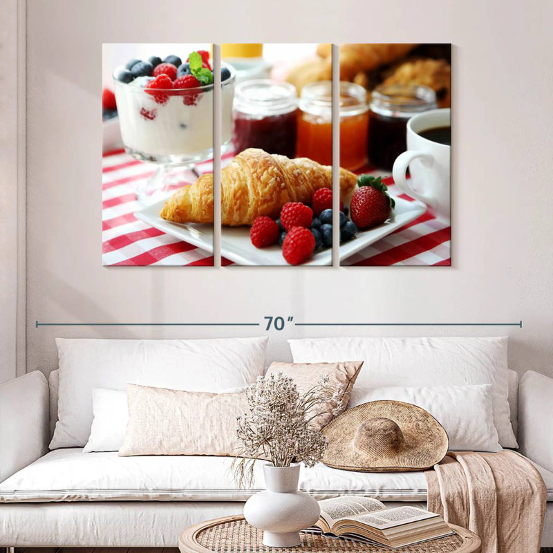 Yarlin croissant et baies, H 24 po x l 38 po