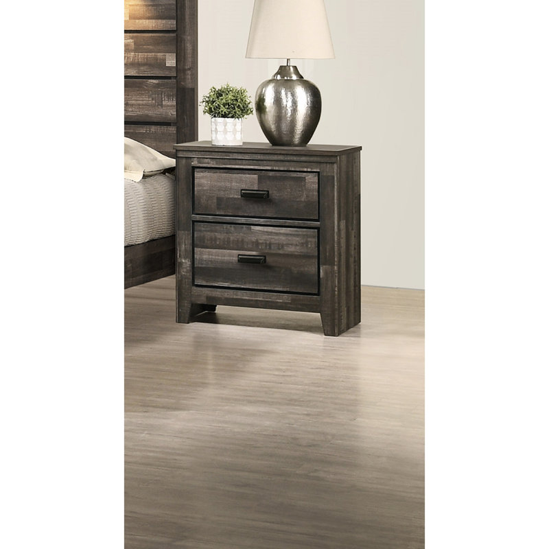 Table de chevet de la chambre à coucher 2 au fini brun avec poignées en métal noires pour un espace confortable