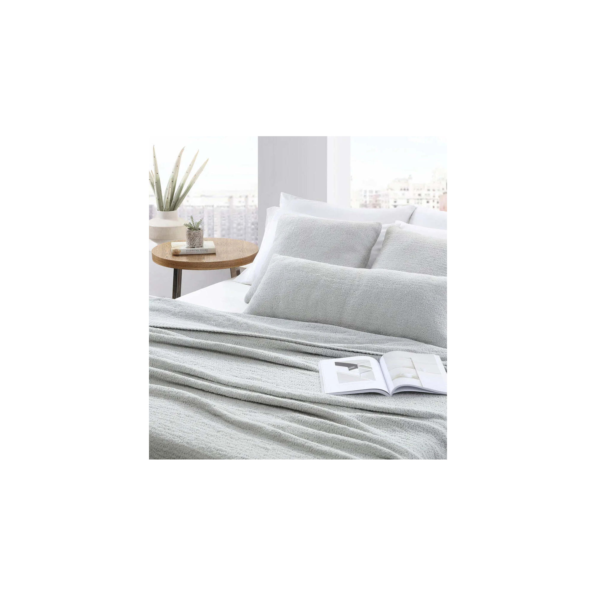 Snug Throw Blanket, Cloud Gray, Twin