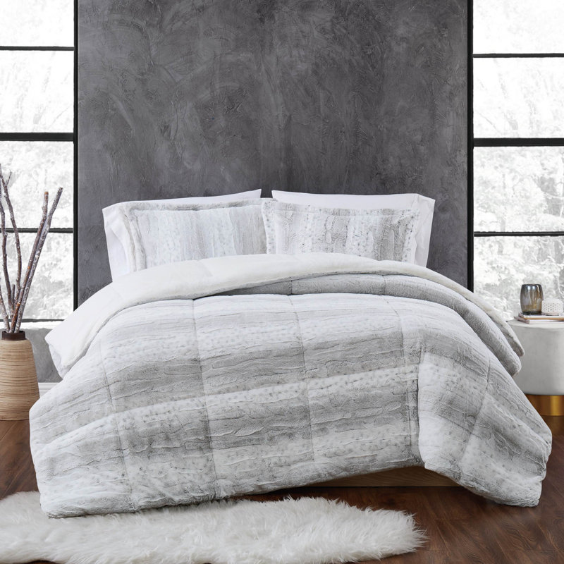 Christian Siriano NY Snow Leopard Comforter Set, Queen Comforter + 2 Standard Shams, Grey
