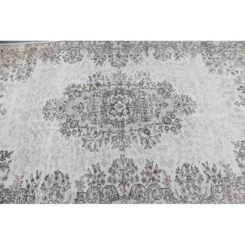 Grand tapis rétro beige de style Oushak pour les salons et les chambres à coucher avec des motifs turcs élégants