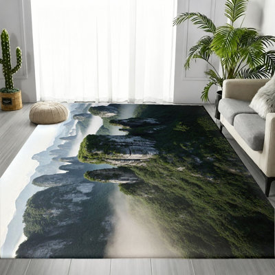 Tapis Misty Mountain Forest Landscape