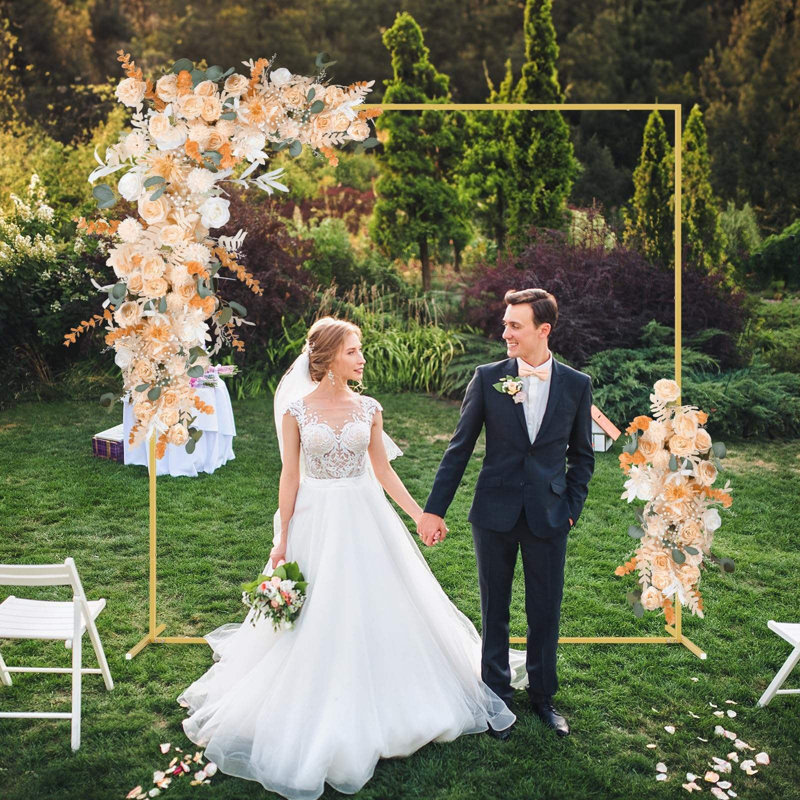 Arche de mariage carrée dorée de 6,6 pi x 6,6 pi, support en métal pour les fêtes, les fêtes et les événements | Cadre rectangulaire résistant à la rouille pour les douches nuptiales, les anniversaires et les décorations de ballons