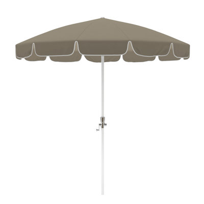 Parasol de patio blanc 8,5 pi avec nervures en fibre de verre et col incliné en spectre colombe Sunbrella