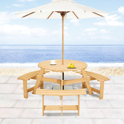 Table de pique-nique d'extérieur pour 6, avec 3 bancs intégrés et un trou pour parasol. Grain de bois naturel, cour arrière imperméable, patio, jardin 6 - style rustique, intempéries, trou, meubles