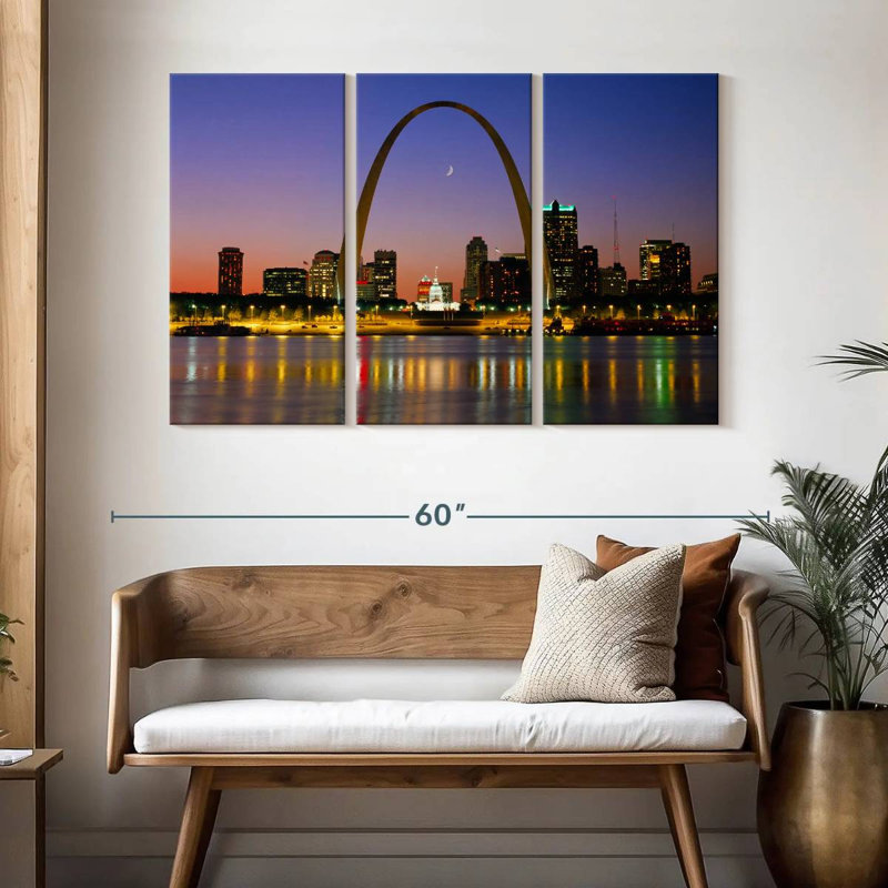 Rorry Gateway Arch At Twilight, 32" H x 50" W