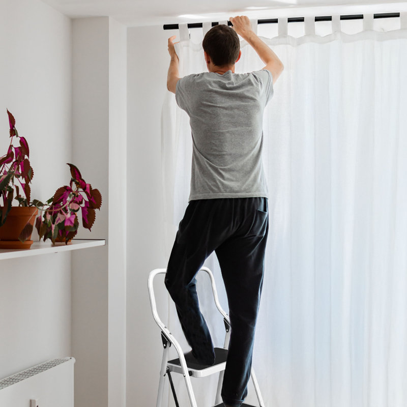 Échelle 4 marches pour escabeau pliable pour adultes avec mains courantes et sac à outils - Escabeau à structure antidérapante en acier d'une capacité de 330 lb - Échelles pliables pour la maison, la cuisine ou la chambre à coucher par Stalwart