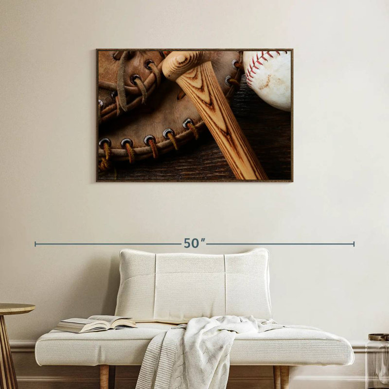Old Old Baseball Stuff, 37 po x 25 po, Cadre flottant en noyer