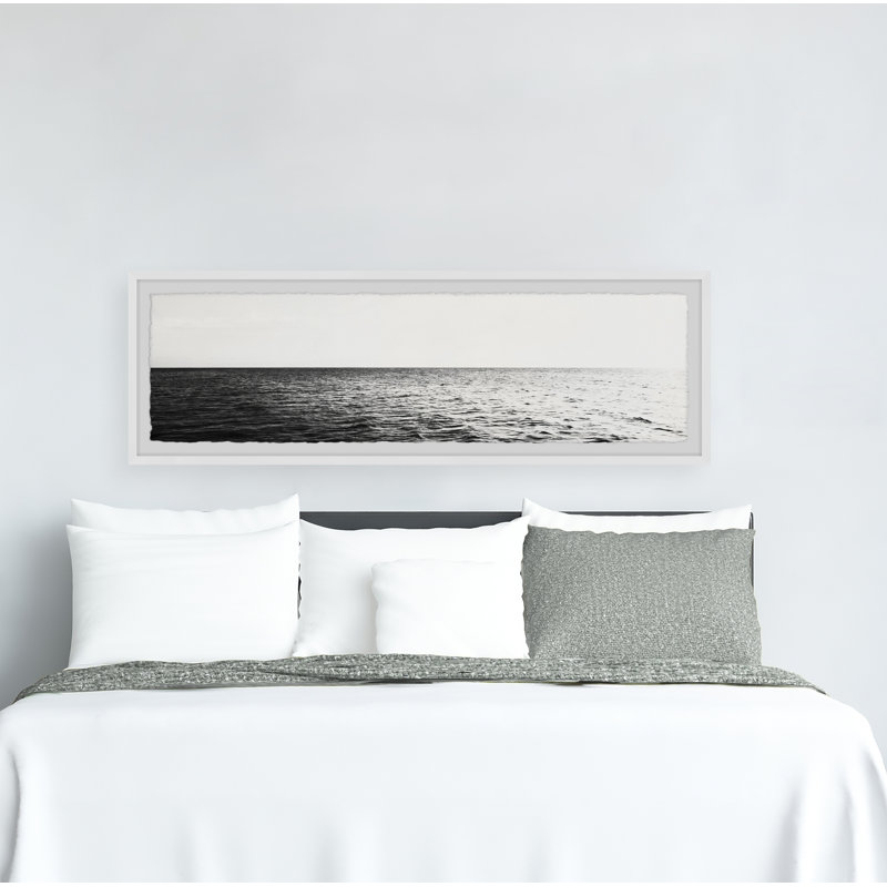 «Dark Meets Light», reproduction de photo panoramique sur papier encadrée, H 10 po x l 30 po