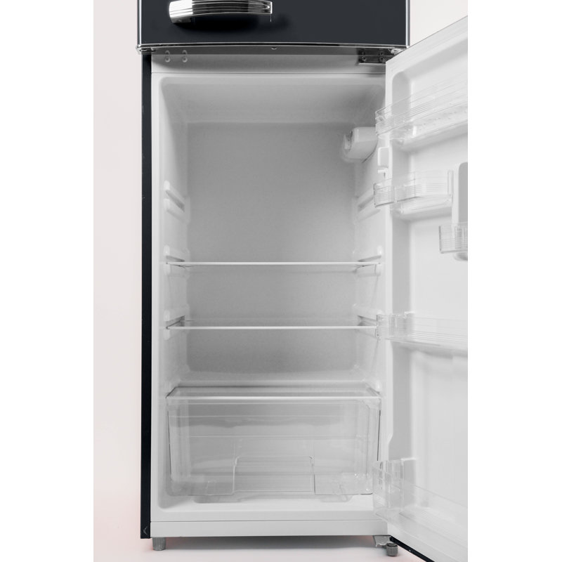 Frigidaire 7,5 pi³ Pi. Réfrigérateur-congélateur rétro, appartement, Noir
