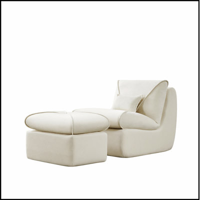 Canapé compact confortable avec repose-pieds pour des espaces de vie polyvalents, parfait pour les intérieurs modernes et confortables.