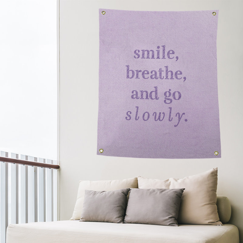 Tapisserie de polyester à quote-main lente, H 80 po x l 59 po, Mauve