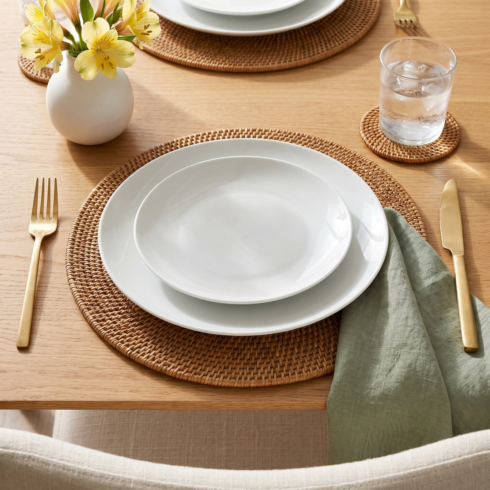 Everyday White 8" Salad Plate