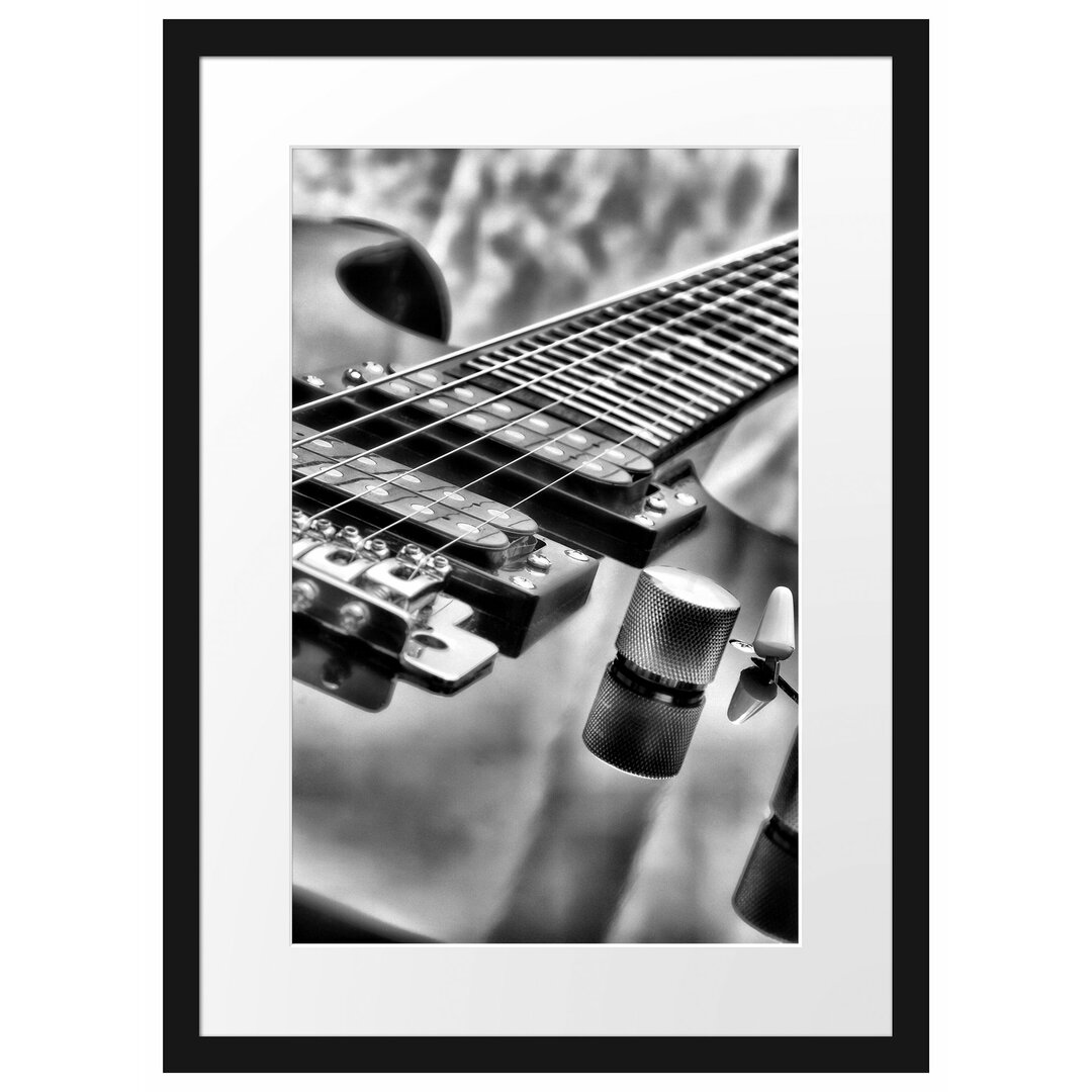 Gerahmtes Poster Black Guitar, Nahaufnahme Gitarre