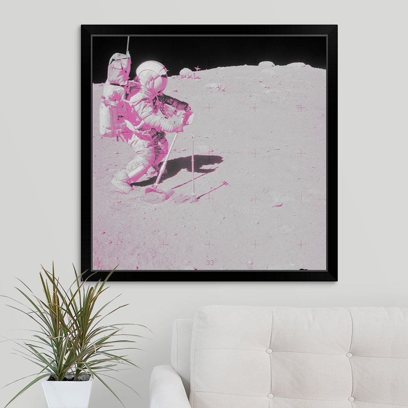 « space i », reproduction d’art encadrée novogratz, H 33 po x l 33 po x P 1 po, Cadre noir