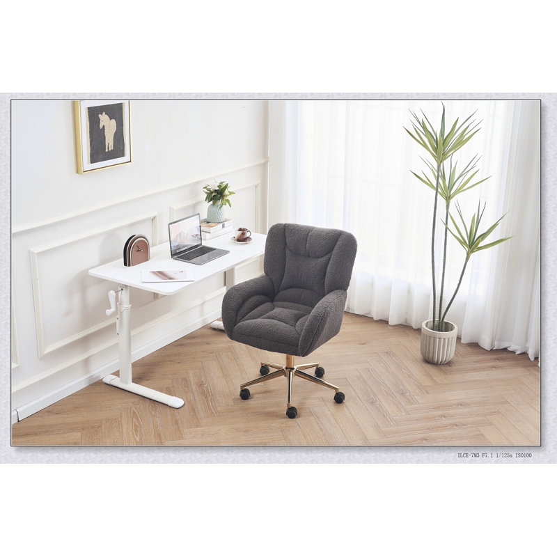 Fauteuil de bureau pivotant en velours 360 avec base en métal doré et roues universelles, café, Ourson gris foncé