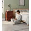 Table de chevet transitionnelle en cerisier pour le décor de la chambre à coucher