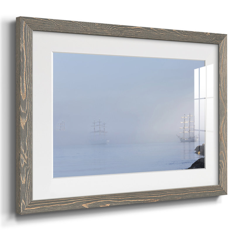 Dans la brume, Cadre gris, H 22 po x l 32 po x P 1,5 po