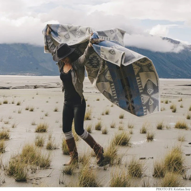 Pendleton Silver Bark Throw