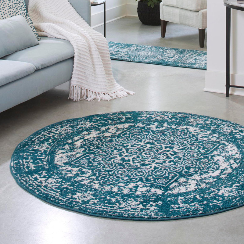 Madline Oriental Indoor Rug, Round 7'10"