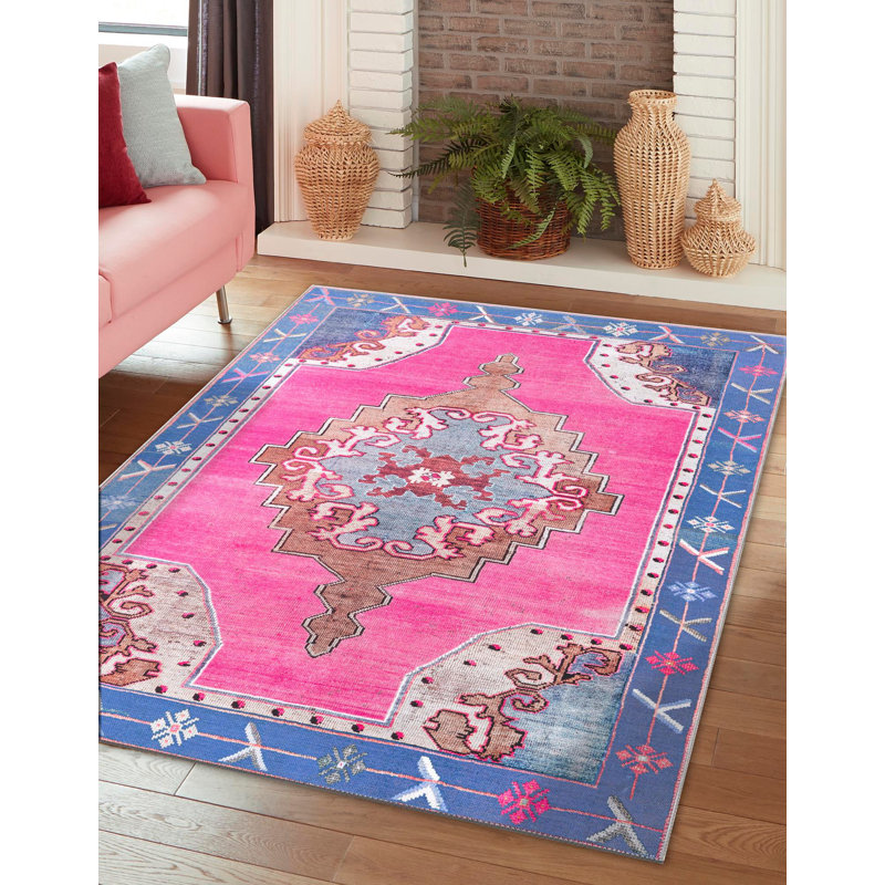 Tapis traditionnel d'Oppie fuchsia / violet, Rectangle 5 pi x 8 pi