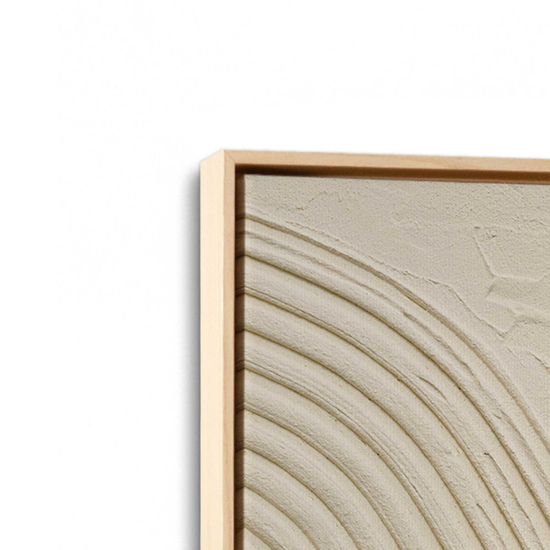 «Echoed Curves in Beige I», reproduction sur toile, Cadre américain en érable flottant, H 18,75 po x l 12,75 po x P 1,75 po