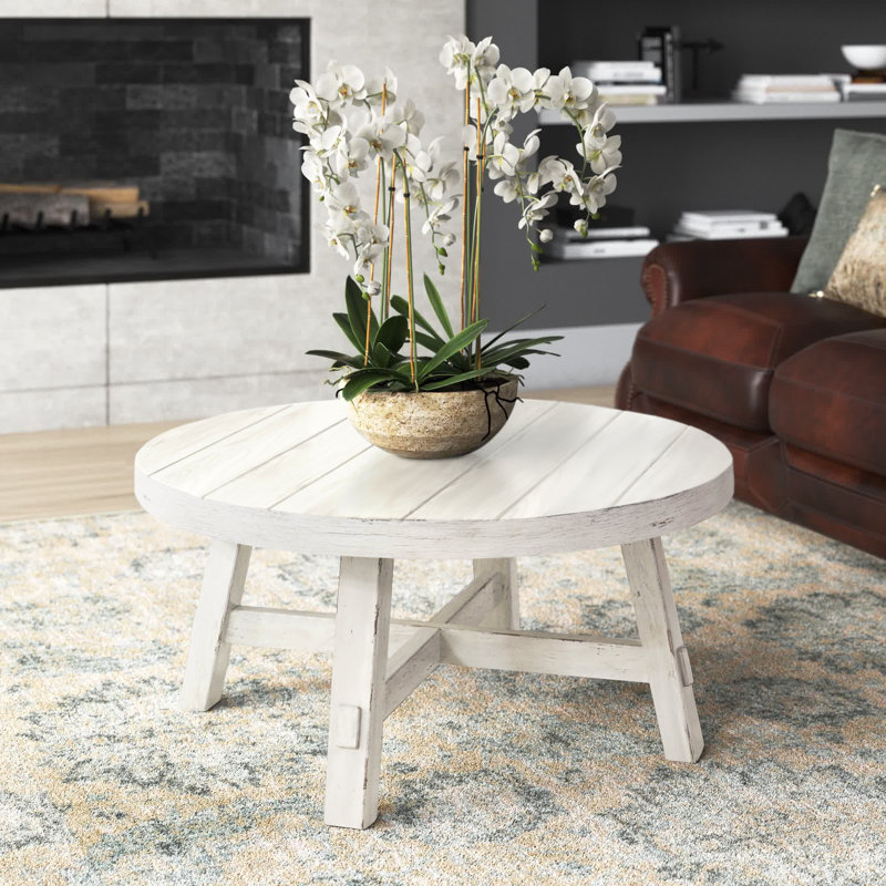 Bettee 4 Leg Round Cocktail Table, White