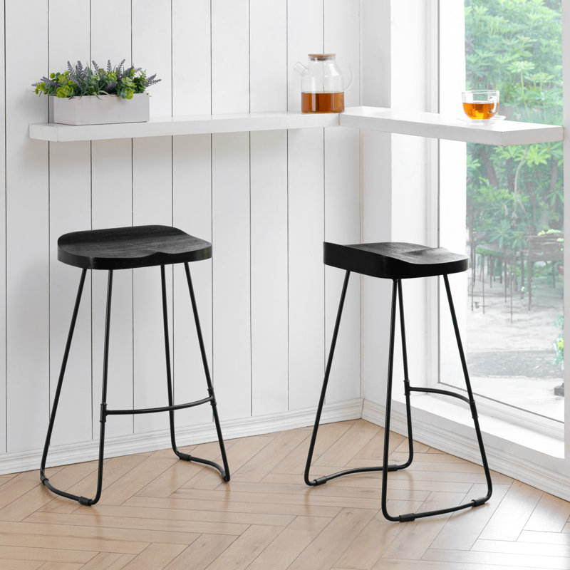 Gallitzin Solid Wood Kitchen Counter Bar Stool, Counter Stool (68.5cm Seat Height), Black