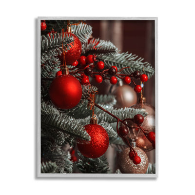 Ornements suspendus rouges à Noël - 260