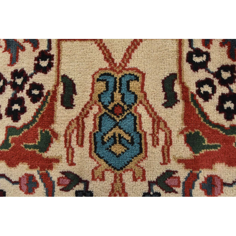 Tapis blanc 7 pi One-of-a-Kind