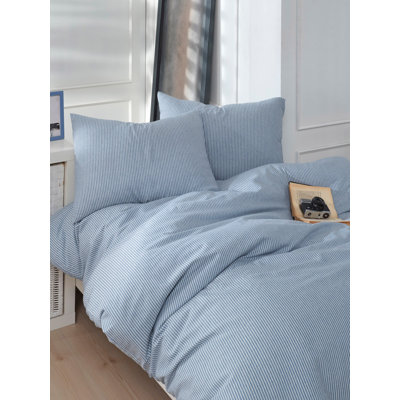 Quiltisse Bedspread with Pillowcases
