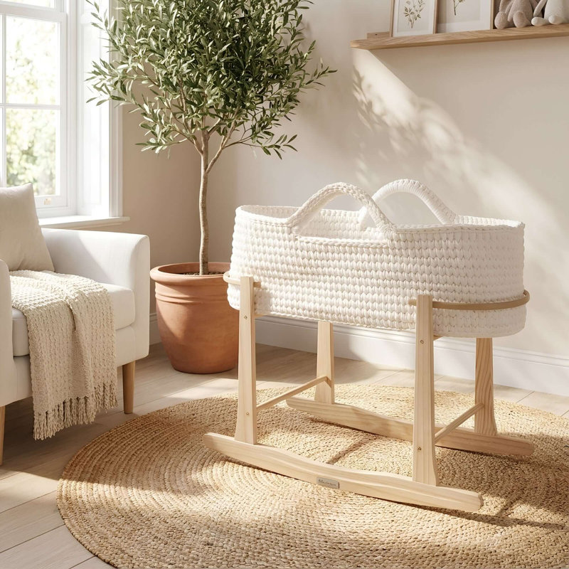 Moses Basket , Mattress Pad Included