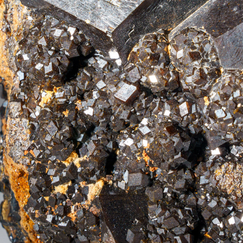 Melanite Garnet Crystal from Ojos Espanoles Mine (Mina La Prieta Linda), Chihuahua, Mexico