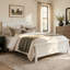 Bed-624608763
