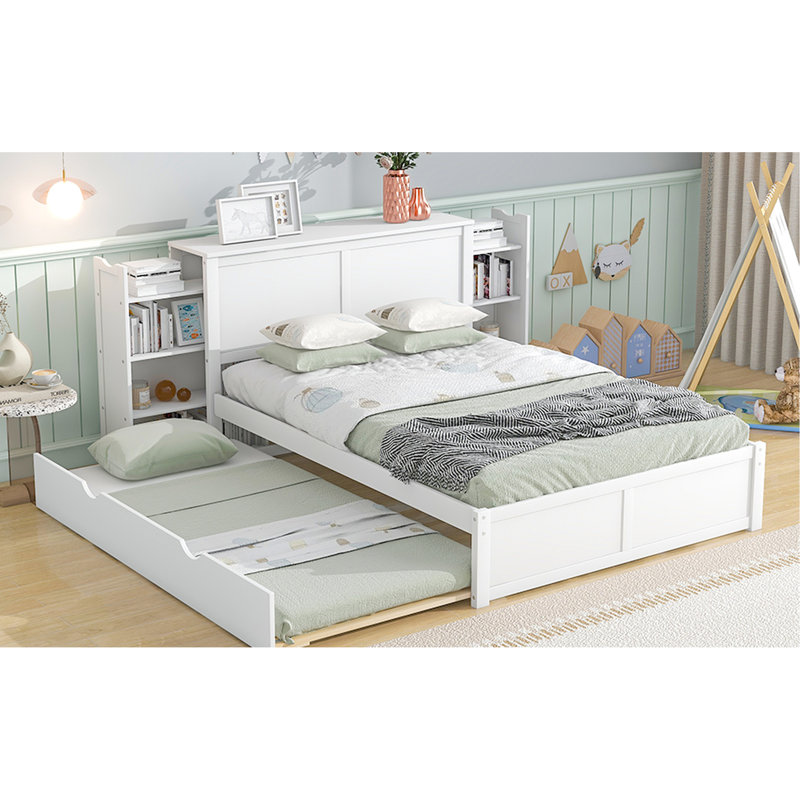 Lit double pleine grandeur avec tablettes coulissantes et lit gigogne simple en bois blanc pour une aire de repos romantique
