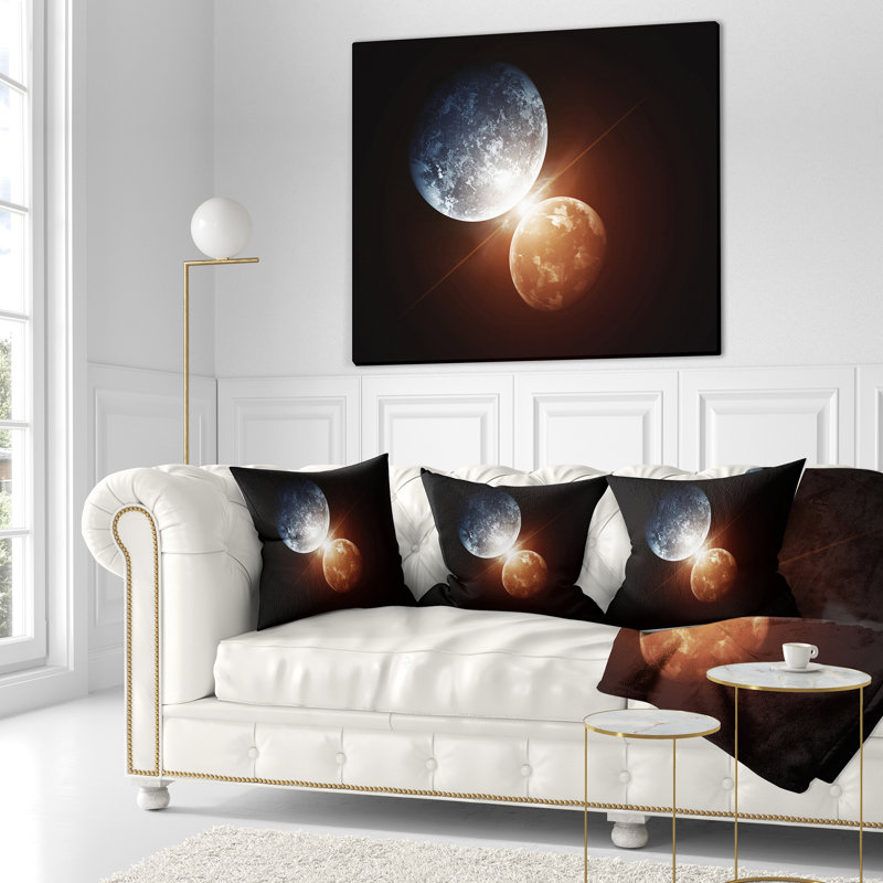 Baiser entre deux planètes - coussin imprimé abstrait, 16 po x 1 po, Coussin décoratif