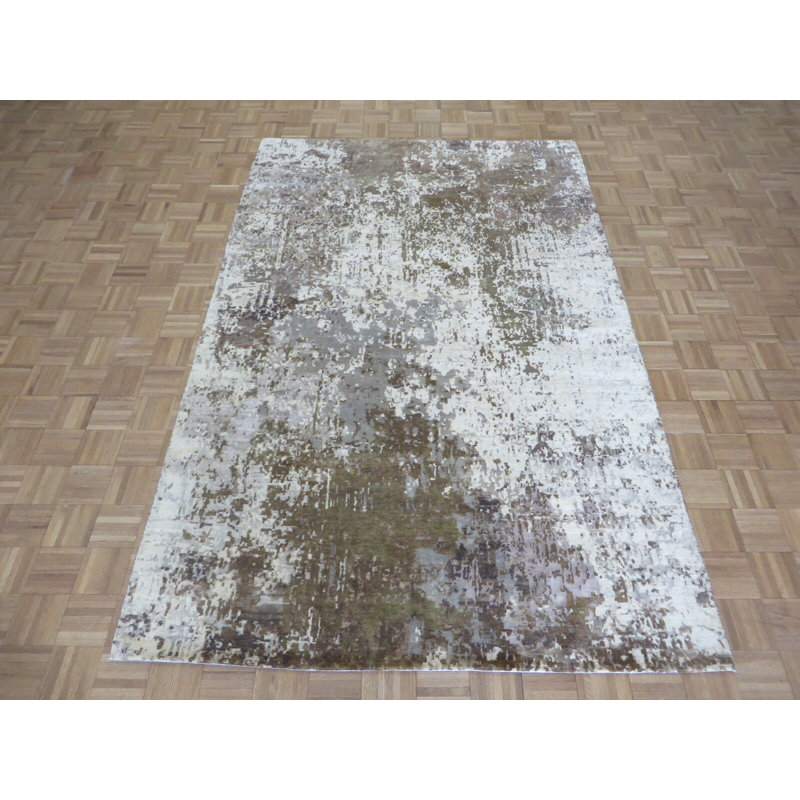 Tapis gris en soie noué à la main de conception unique 5 pi 11 po x 9 pi 1 po Maidu