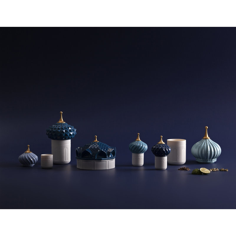 Spire Scented Jar Candle, Blue