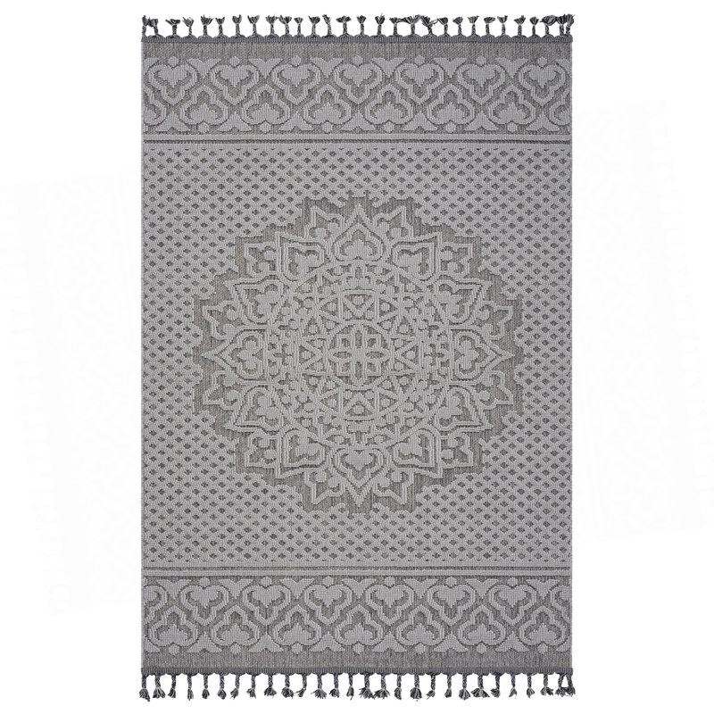 Collection Gray/White /Medallion Indoor/Outdoor Area Rug, Rectangle 5'3" x 7'6"