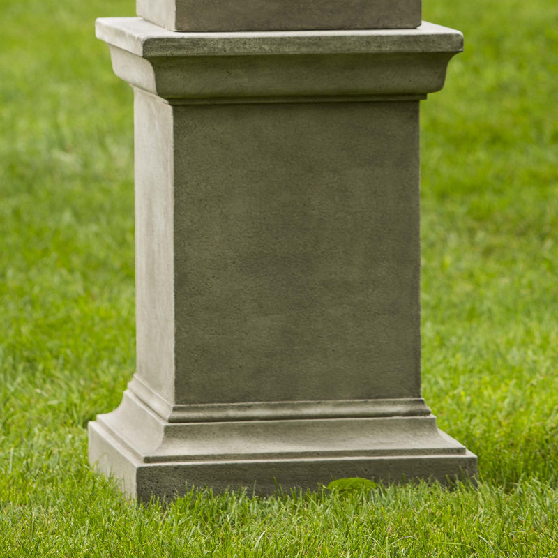 Greenwich Pedestal, English Moss