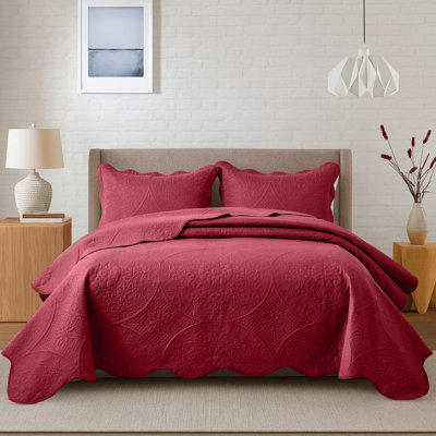 Floral Embossed Quilted Bedspread Set, Oversized and Lightweight Bedding Set with Pillow Shams