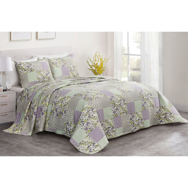 Pre-Washed Purple/Green/White Microfiber Reversible Quilt Set, Queen Quilt + 2 Standard Shams