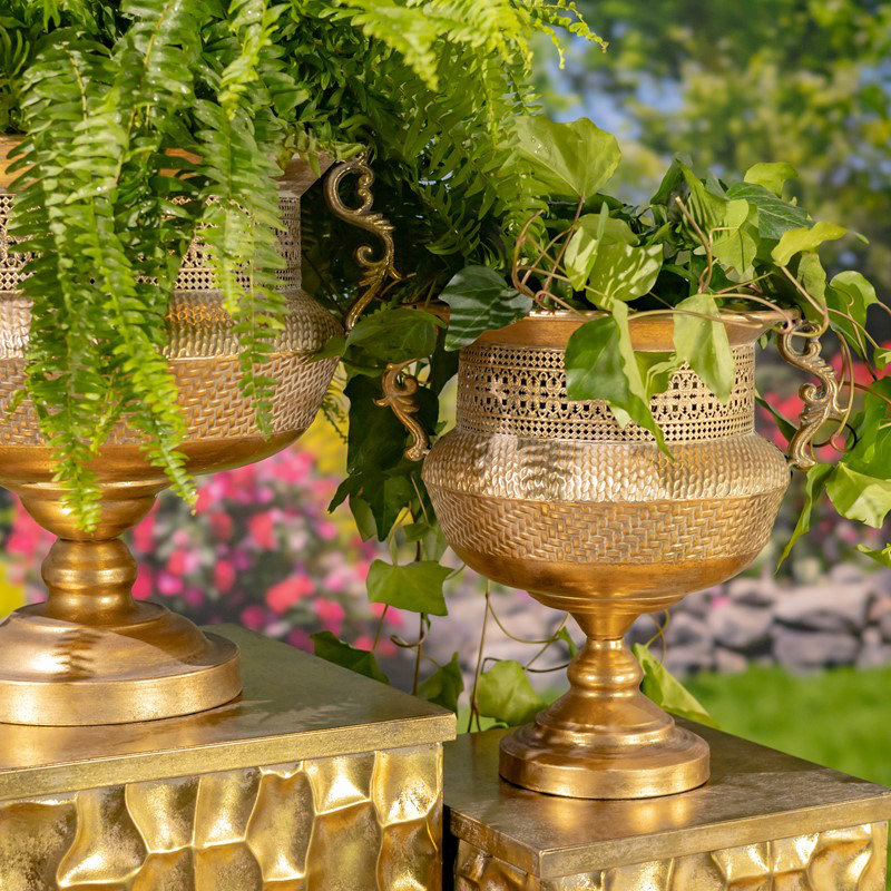 Juventas Frosted Gold Metal Urns (Set of 2), Gold