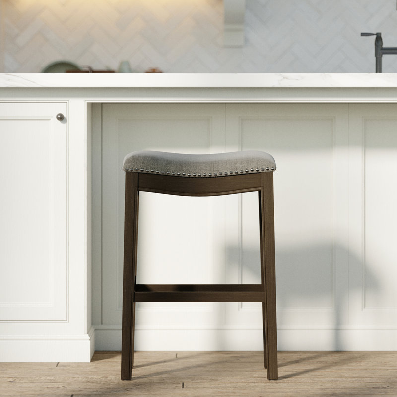 Tabouret de bar Hauteur avec tissu gris fumé et caractéristiques de confort en selle H, siège accentué en nickel