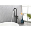 Robinet de baignoire autoportant noir mat avec douche à main et surface extérieure avec bec pivotant à 360 degrés