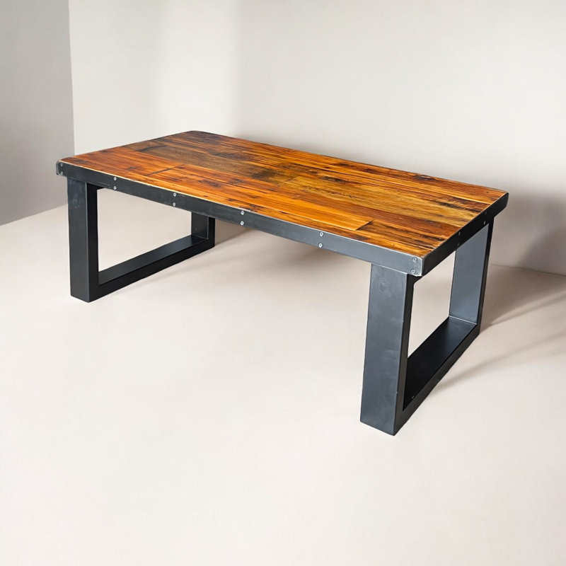 Table basse The Industrial Timber Revival, H 16 po x L 30 po x l 24 po