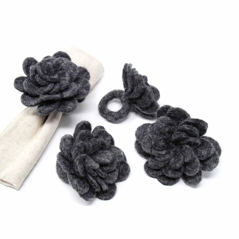 Anneaux de serviette zinnias feutre fait main, Noir