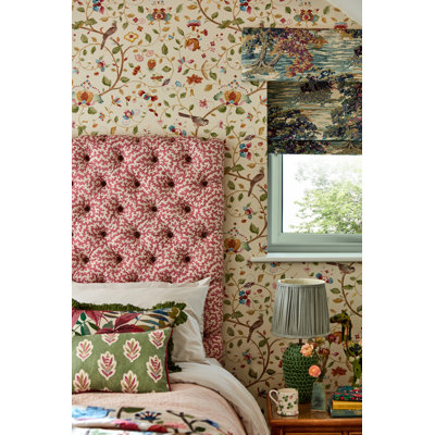 Arils Garden 10.05m x 68.6cm Matte Wallpaper Roll