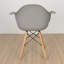 Chaise avec accoudoirs Chaya-111992879