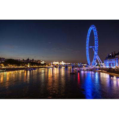 " Thames River, London "